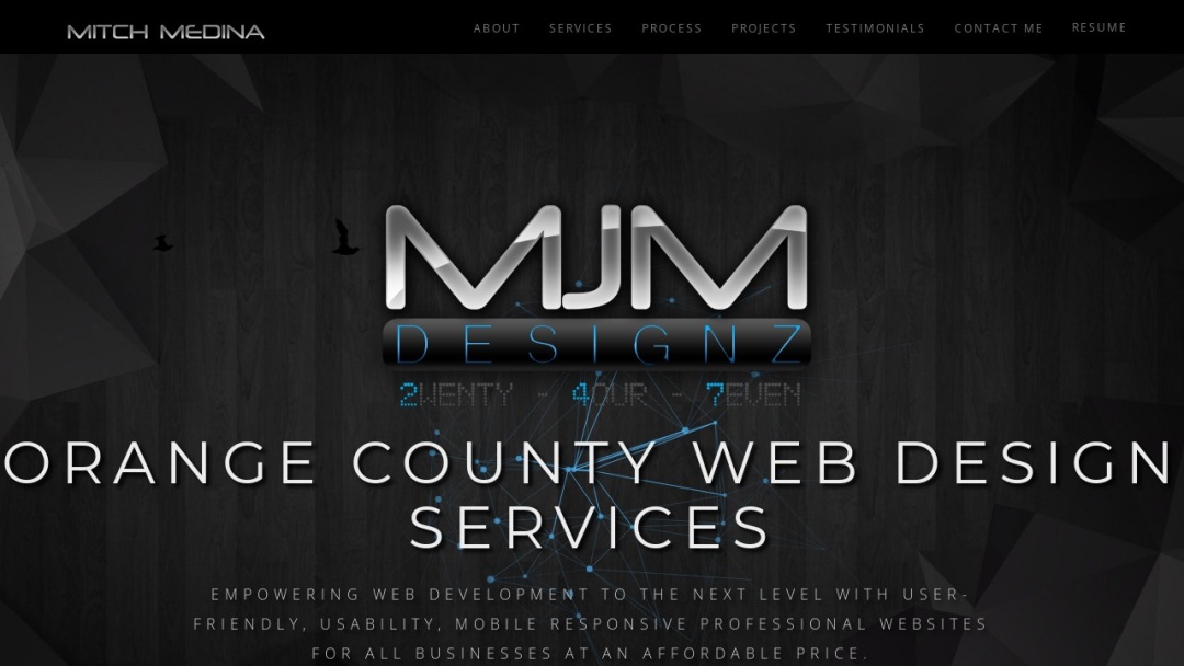 Screenshot of MJM Designz's Website